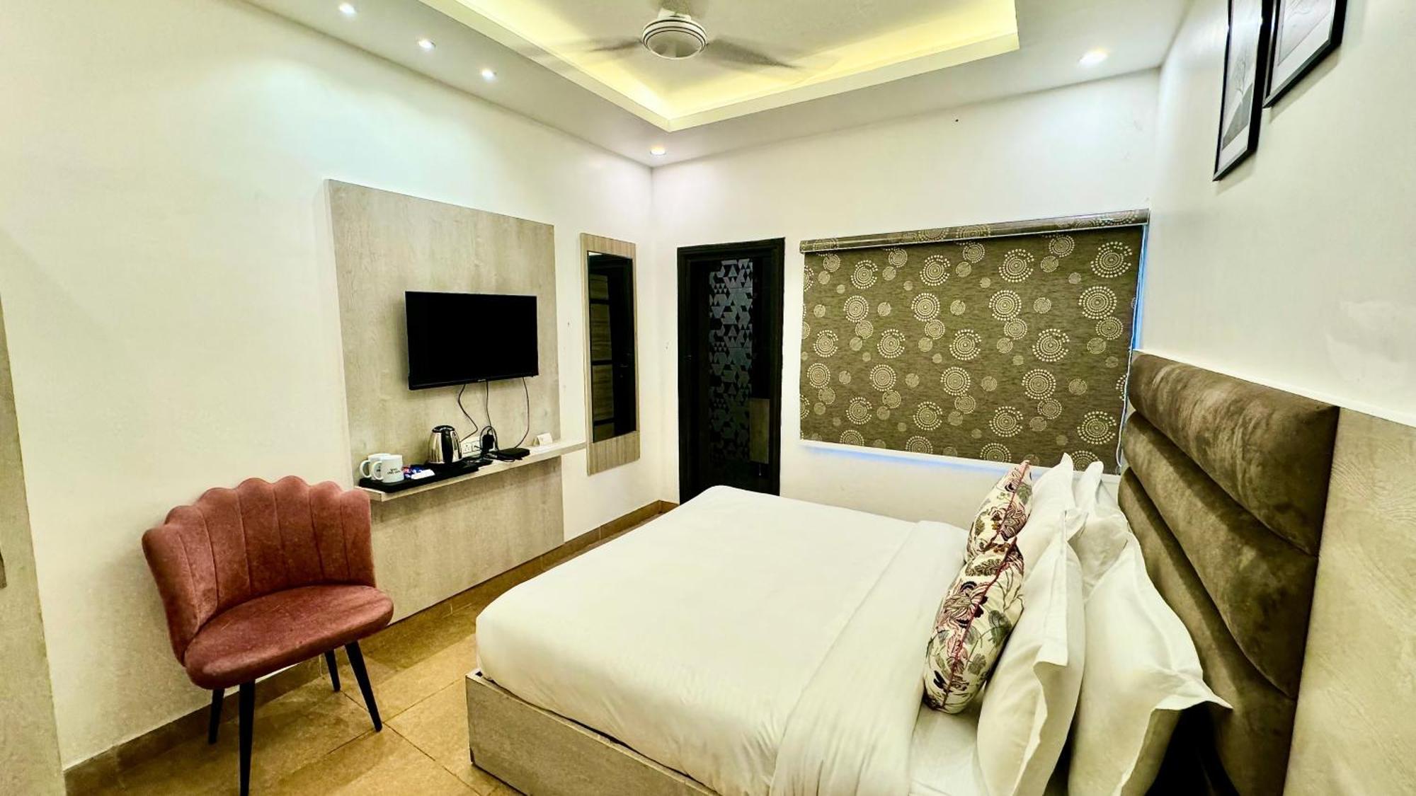 Hotel Pride Inn - 800 Mts From Mall Road Mussoorie Exterior foto