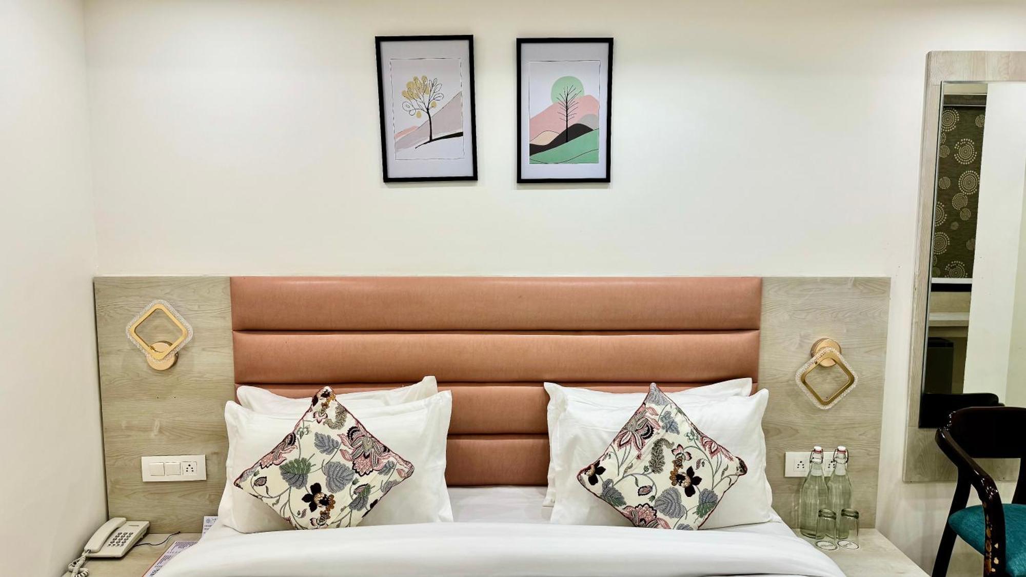 Hotel Pride Inn - 800 Mts From Mall Road Mussoorie Exterior foto