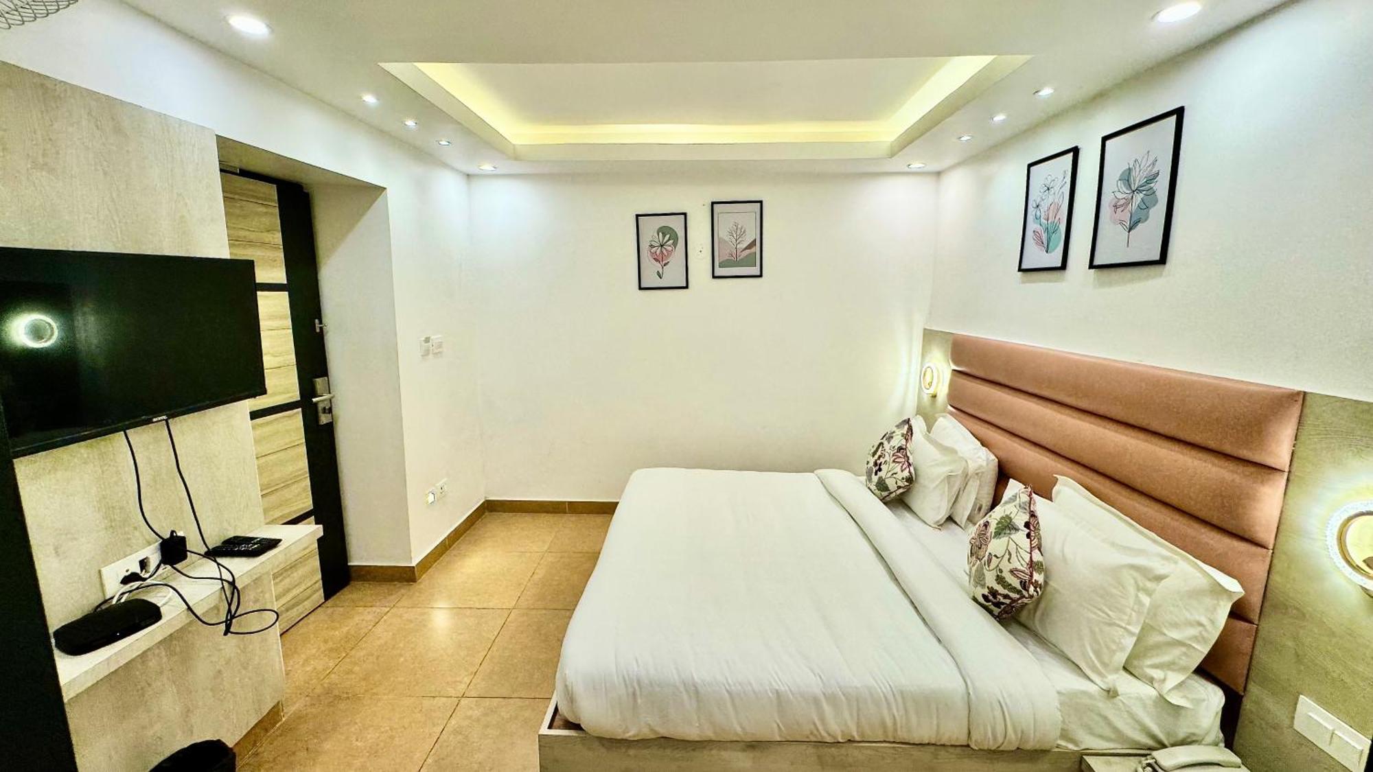 Hotel Pride Inn - 800 Mts From Mall Road Mussoorie Exterior foto