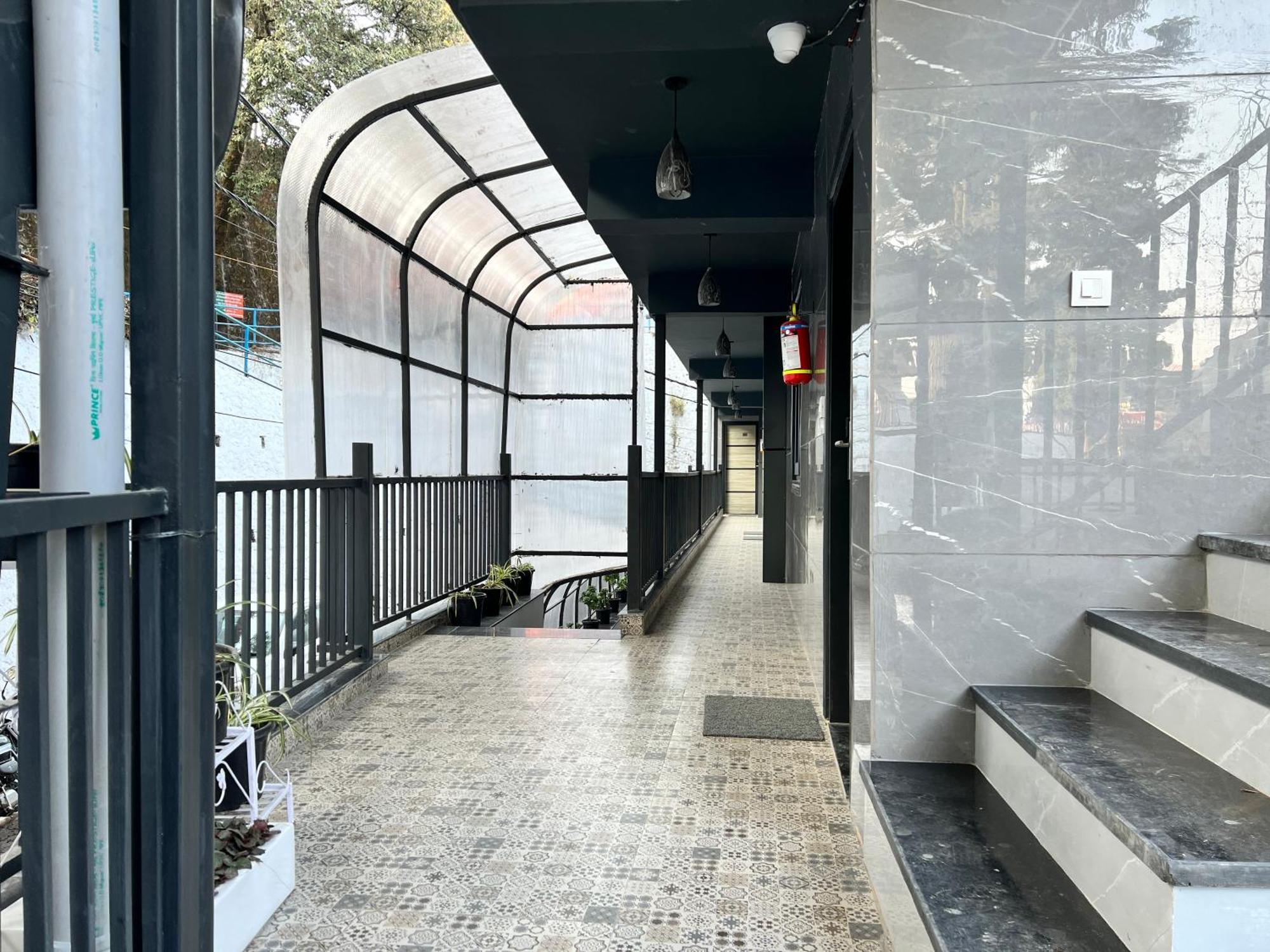 Hotel Pride Inn - 800 Mts From Mall Road Mussoorie Exterior foto